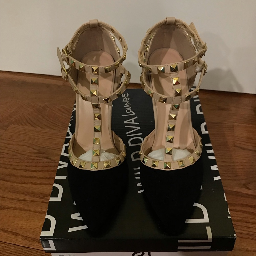 Wild Diva Lounge Studded Pointed Heels
